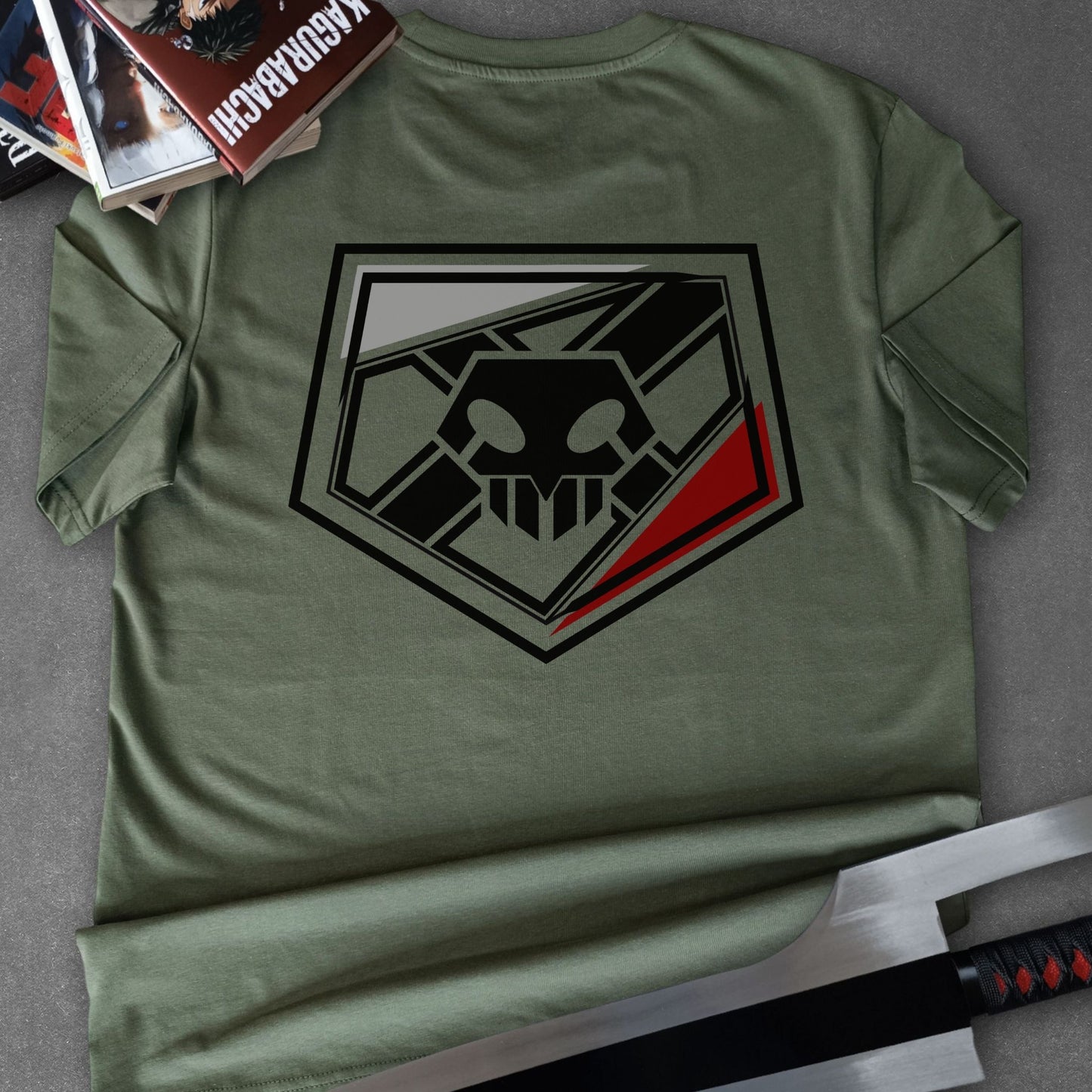 T-shirt BLEACH - ICHIGO BADGE